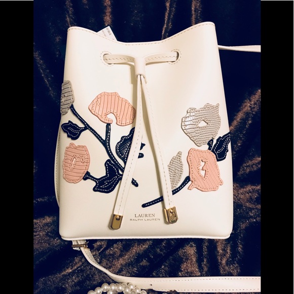 Lauren Ralph Lauren Handbags - SALE💐Lauren Ralph Lauren Drawstring purse (NWT)💐